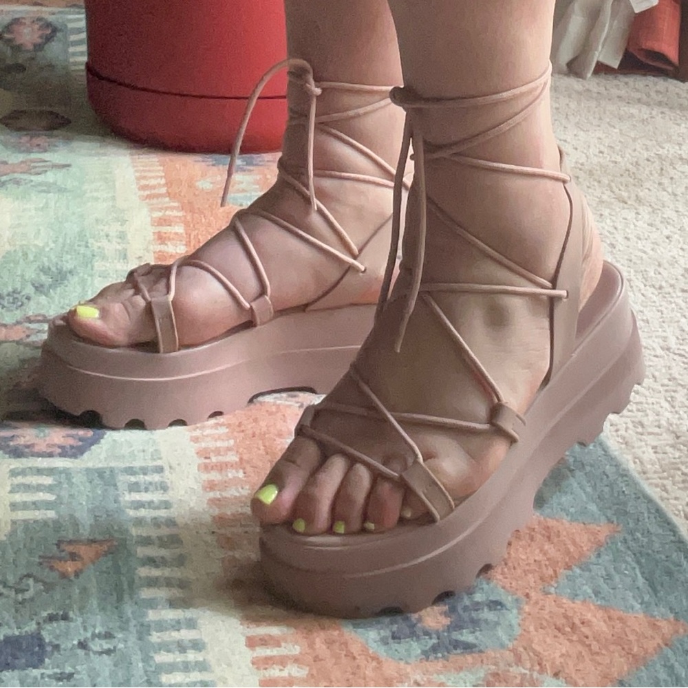 BRAND NEW - Light Pink/Nude Strappy Platform Sandals